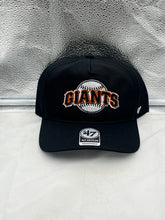 Load image into Gallery viewer, San Francisco Giants MLB &#39;47 Brand Throwback Black Hitch Adjustable Snapback Hat displayed on a model, showcasing its stylish design and iconic logo.
