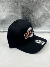 Load image into Gallery viewer, San Francisco Giants MLB &#39;47 Brand Throwback Black Hitch Adjustable Snapback Hat displayed from the front, showcasing the iconic Giants logo and classic design.
