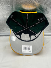 Load image into Gallery viewer, Green Bay Packers NFL &#39;47 Green Two Tone Script Hitch Snapback Adjustable Hat - Casey&#39;s Sports Store
