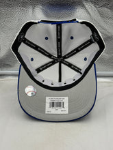 Load image into Gallery viewer, Close-up detail of the Toronto Blue Jays MLB '47 Brand White TT Diamond Hitch Adjustable Snapback Hat showing the premium fabric and stitching.
