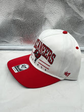 Load image into Gallery viewer, Close-up view of the Tampa Bay Buccaneers NFL &#39;47 White TT Roscoe Hitch Rope Snapback Adjustable Hat showcasing the unique rope detail and adjustable snapback closure.
