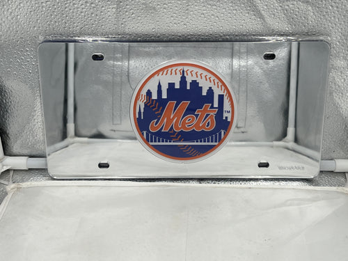 New York Mets MLB Silver Lasercut License Plate by WinCraft showcasing detailed design and high-quality materials for fan support and car decoration.