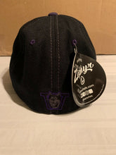 Load image into Gallery viewer, Washington Huskies NCAA Zephyr Black Stretch Fit Size XL Hat Cap - Casey&#39;s Sports Store
