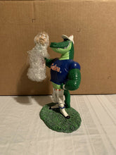 Load image into Gallery viewer, Florida Vs. Florida State Single Choke Rivalry Figurine 8&quot; Memory Company - Casey&#39;s Sports Store
