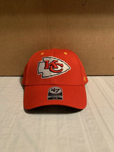 Load image into Gallery viewer, Kansas City Chiefs NFL &#39;47 Brand Stretch Fit S/M Hat Cap Red - Casey&#39;s Sports Store
