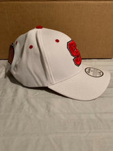 Load image into Gallery viewer, North Carolina State Wolfpack NCAA Zephyr Stretch Fit Size XL White Hat Cap - Casey&#39;s Sports Store
