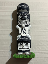 Load image into Gallery viewer, New York Yankees MLB Vintage Tiki 16&quot; Forever Collectibles - Casey&#39;s Sports Store
