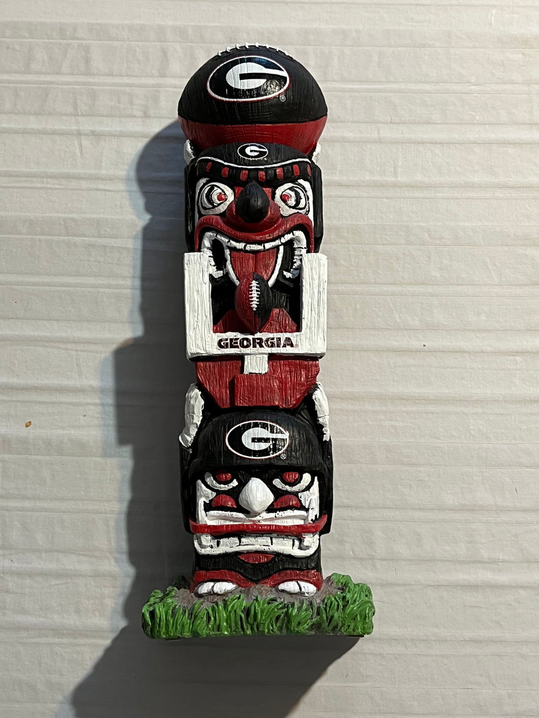 Georgia Bulldogs NCAA Vintage Tiki 16