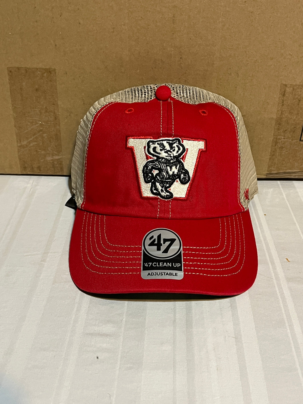 Wisconsin Badgers Throwback NCAA '47 Brand Red Clean Up Snapback Mesh Hat - Casey's Sports Store