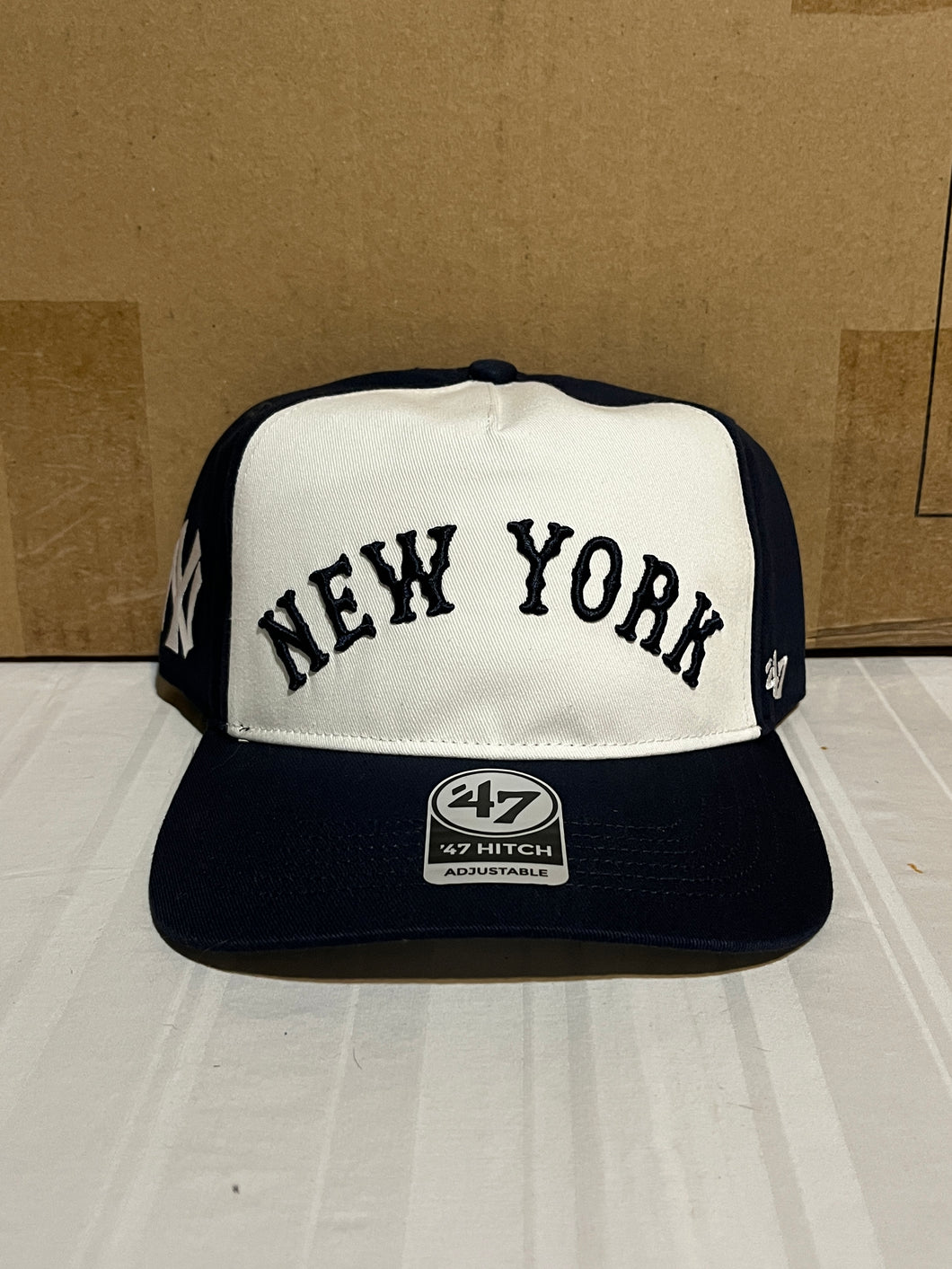 New York Yankees Throwback MLB '47 Navy Two Tone MVP Adjustable Snapback Hat - Casey's Sports Store