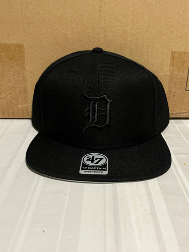 Detroit Tigers MLB '47 Brand Black Captain Adjustable Snapback Hat - Casey's Sports Store