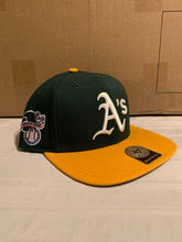 Load image into Gallery viewer, Oakland Athletics MLB &#39;47 Brand Green Sure Shot Two Tone Captain Snapback Hat - Casey&#39;s Sports Store
