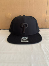 Load image into Gallery viewer, Philadelphia Phillies MLB &#39;47 Brand Black Sure Shot Captain Snapback Hat - Casey&#39;s Sports Store
