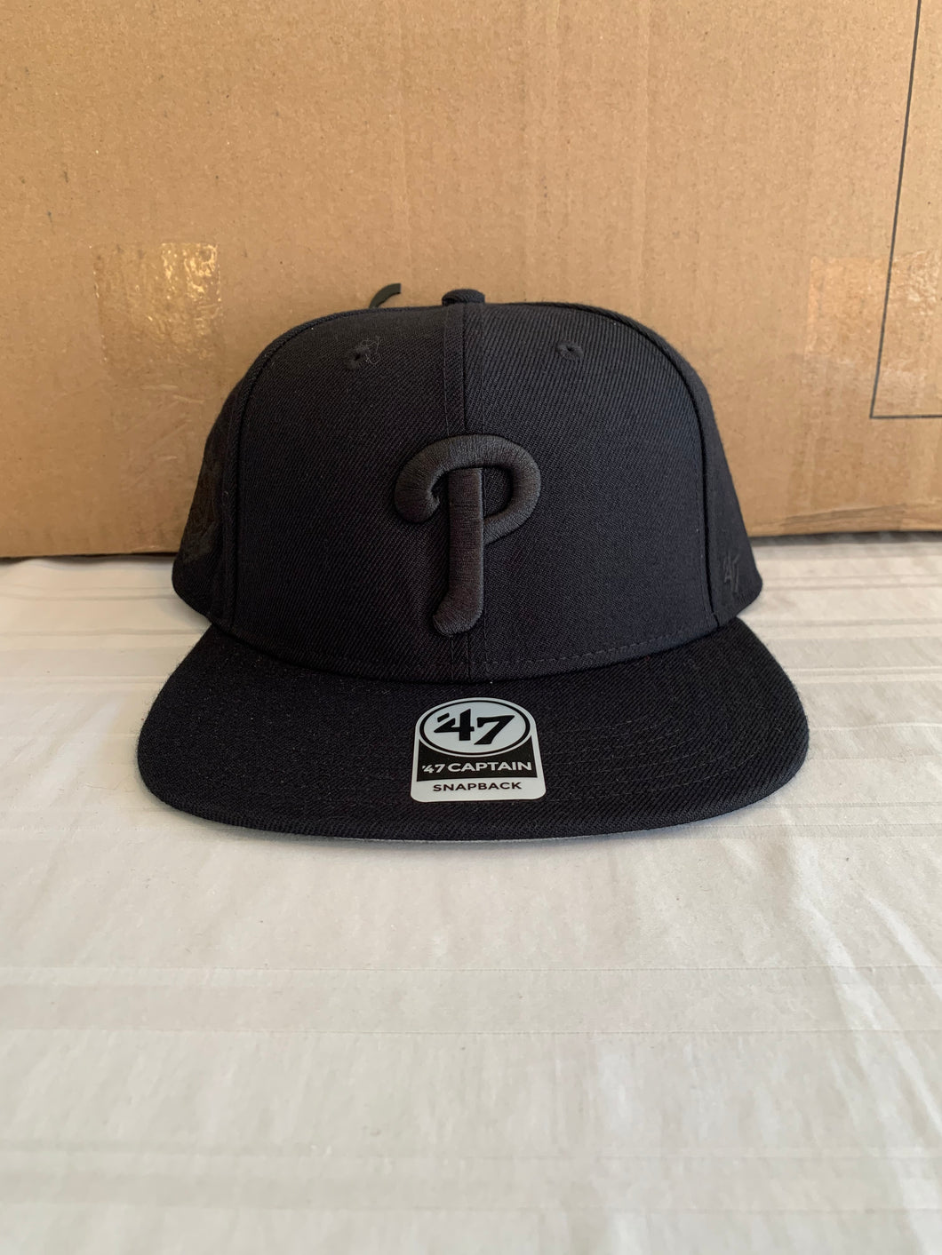 Philadelphia Phillies MLB '47 Brand Black Sure Shot Captain Snapback Hat - Casey's Sports Store