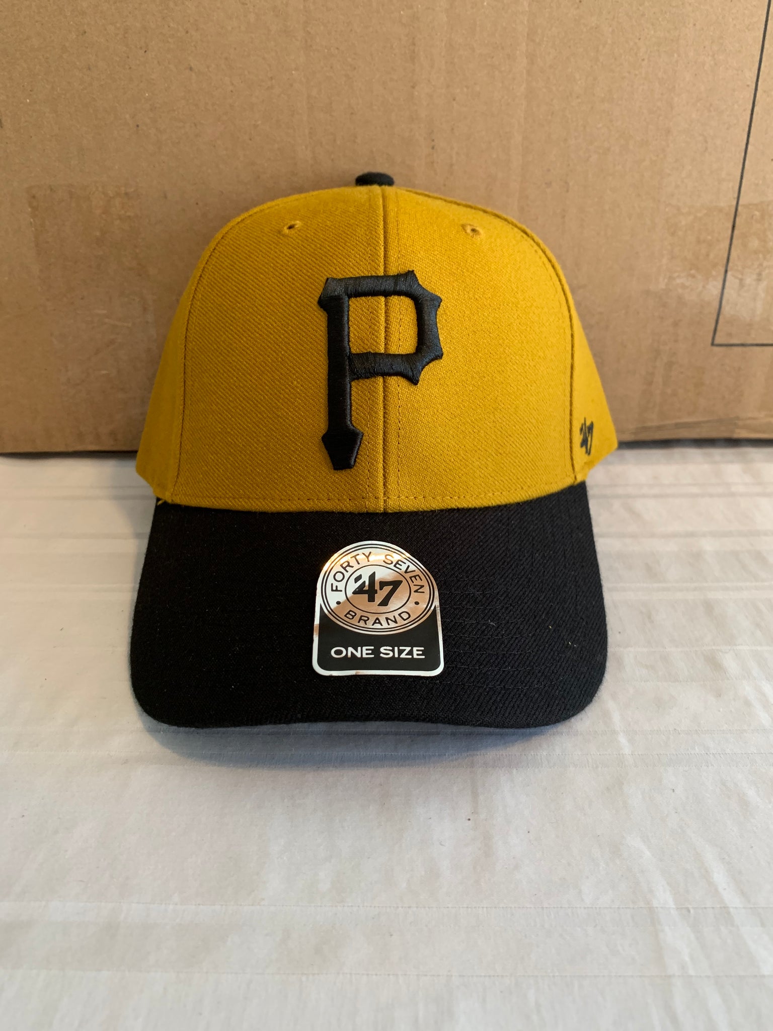  Pittsburgh Pirates MVP Adjustable Cap : Baseball Caps