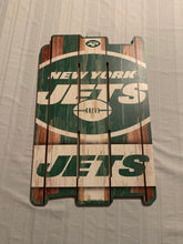 Load image into Gallery viewer, New York Jets NFL 17&quot; x 11&quot; Wood Decorative Indoor Sign Wincraft - Casey&#39;s Sports Store

