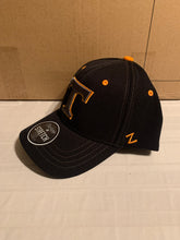 Load image into Gallery viewer, Tennessee Volunteers NCAA Zephyr Stretch Fit One Size Black Hat Cap - Casey&#39;s Sports Store

