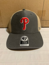 Load image into Gallery viewer, Philadelphia Phillies MLB &#39;47 Brand Charcoal MVP Adjustable Mesh Snapback Hat - Casey&#39;s Sports Store
