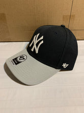 Load image into Gallery viewer, New York Yankees Throwback MLB &#39;47 Brand Navy MVP One Size Adjustable Hat - Casey&#39;s Sports Store
