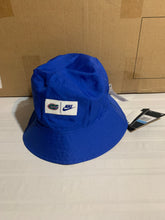 Load image into Gallery viewer, Florida Gators NCAA Nike Blue Reversible Bucket Hat Size M/L - Casey&#39;s Sports Store

