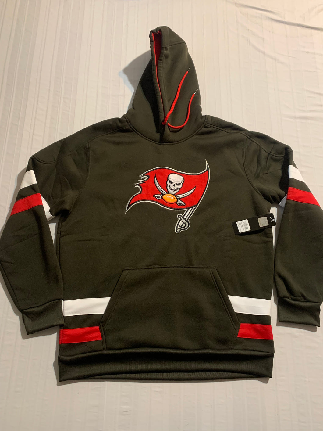 Tampa Bay Buccaneers NFL Team Apparel Pewter Gray Men's Pullover Hoodie - Casey's Sports Store