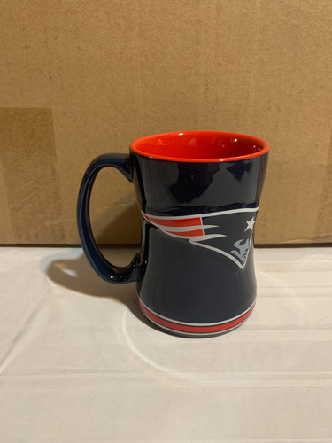 New England Patriots NFL Boelter 14oz Mug Cup - Casey's Sports Store