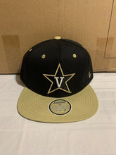 Load image into Gallery viewer, Vanderbilt Commodores NCAA Zephyr Black One Size Adjustable Snapback Hat Cap - Casey&#39;s Sports Store
