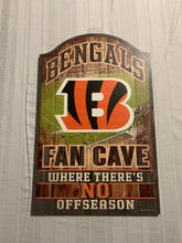 Load image into Gallery viewer, Cincinnati Bengals NFL 17&quot; x 11&quot; Wood Decorative Indoor Sign Wincraft - Casey&#39;s Sports Store
