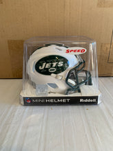 Load image into Gallery viewer, New York Jets Throwback NFL Riddell White Replica Mini Helmet - Casey&#39;s Sports Store
