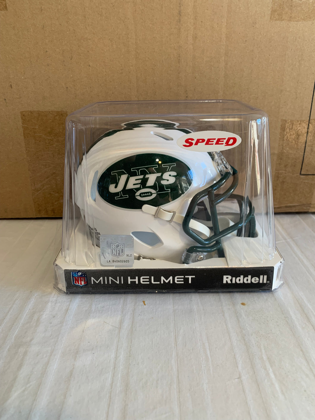 New York Jets Throwback NFL Riddell White Replica Mini Helmet - Casey's Sports Store