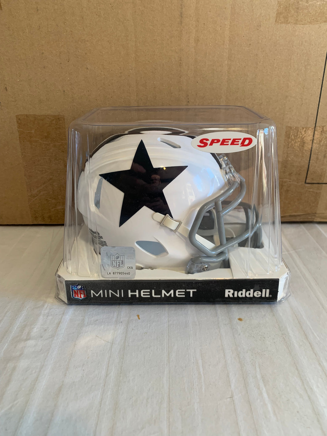 Dallas Cowboys 1960s Throwback NFL Riddell White Replica Mini Helmet - Casey's Sports Store