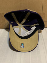 Load image into Gallery viewer, Washington Huskies NCAA Zephyr Purple One Size Stretch Fit Hat Cap - Casey&#39;s Sports Store
