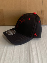 Load image into Gallery viewer, Cincinnati Bearcats NCAA Zephyr Black One Size Stretch Fit Hat Cap - Casey&#39;s Sports Store
