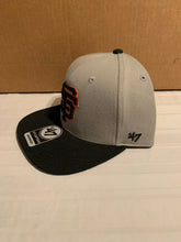 Load image into Gallery viewer, San Francisco Giants MLB &#39;47 Brand Gray Sure Shot Two-Tone Snapback Hat - Casey&#39;s Sports Store

